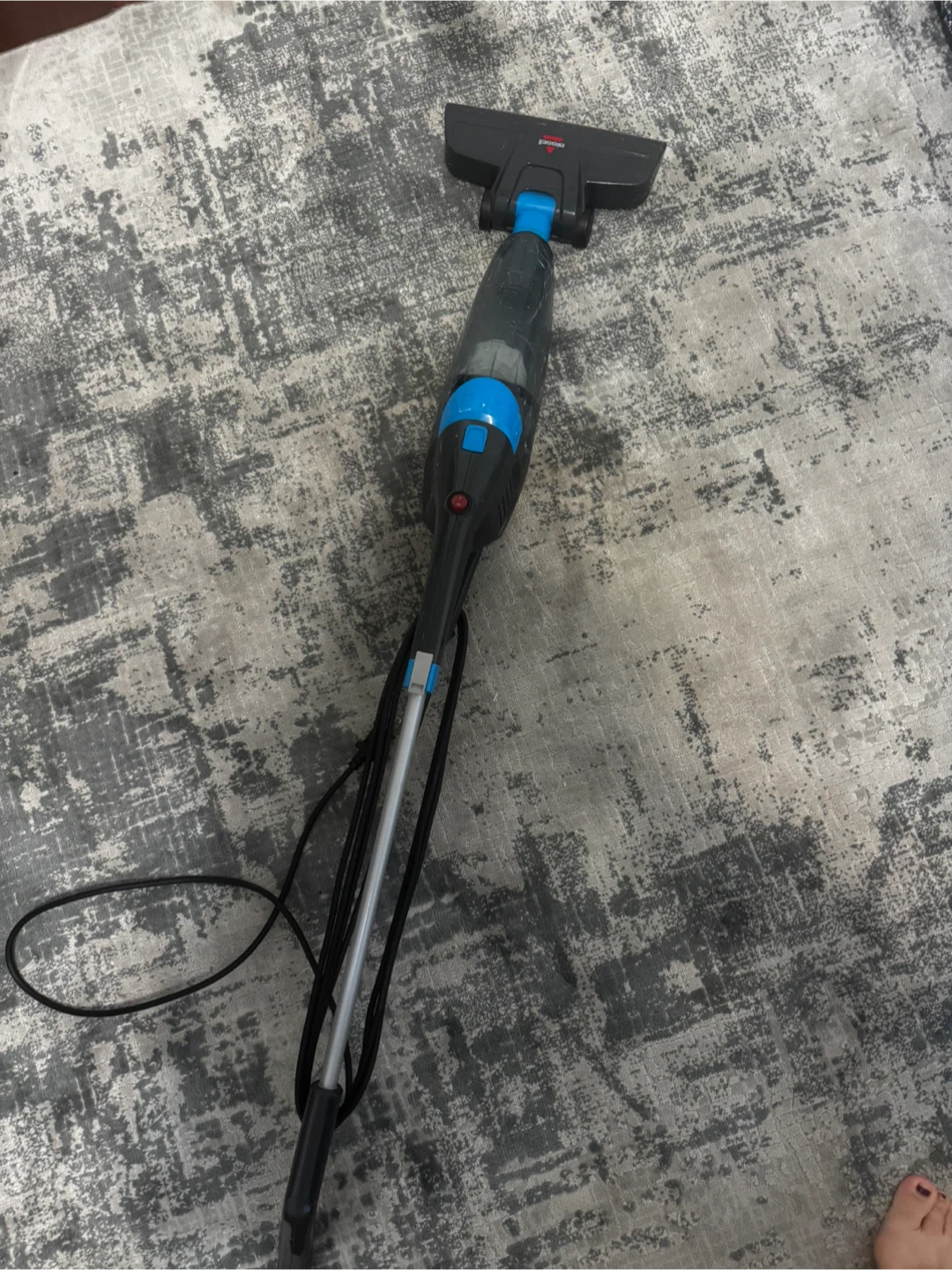 Bissell Vacuum Cleaner 2030C - photo 2