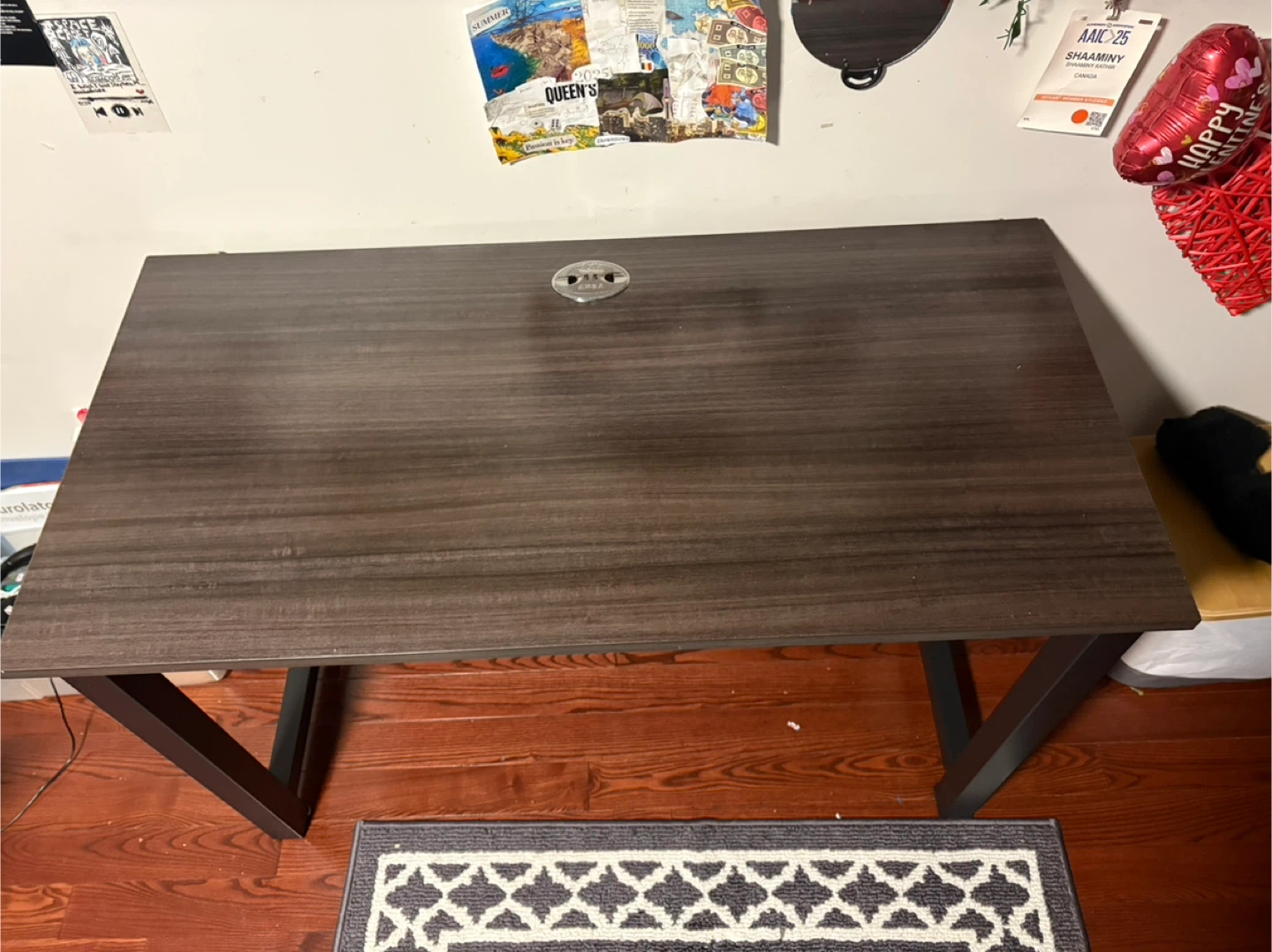 Desk - $125 - photo 2