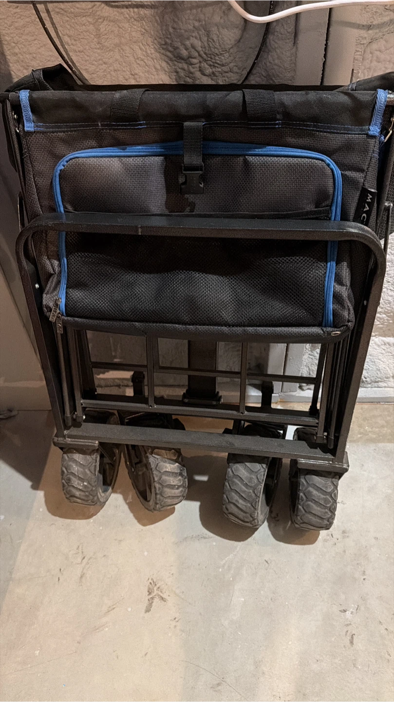 MAC Folding Outdoor Wagon with brakes