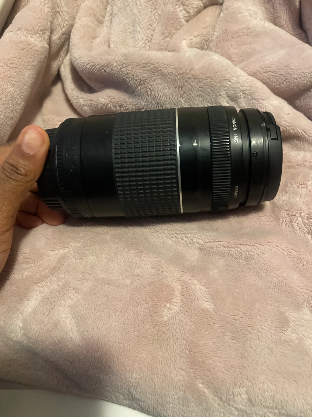 Canon EF 75-300mm f/4-5.6 III Zoom Lens - photo 3