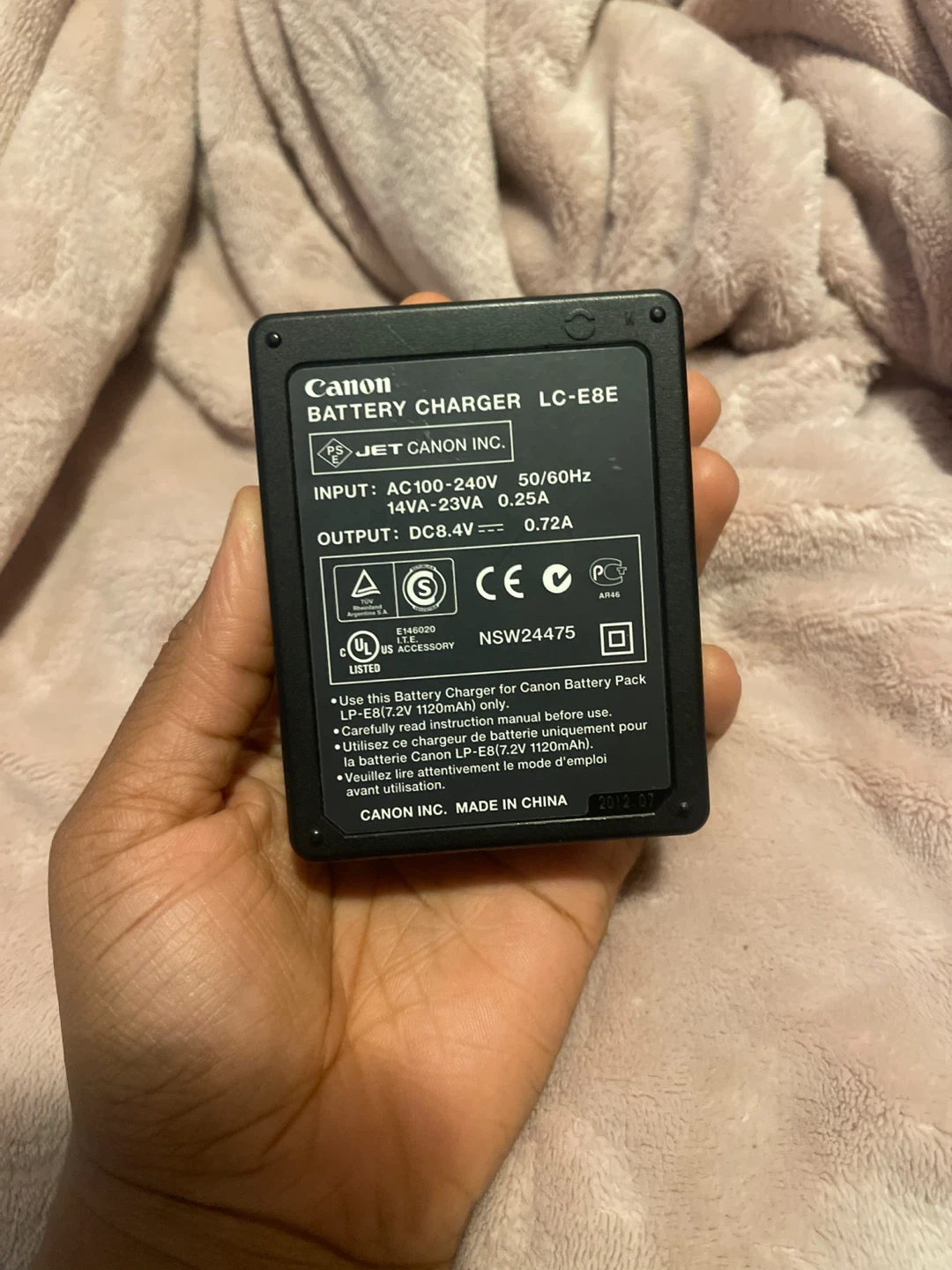 Canon LC-E8E Battery Charger for Canon LP-E8 Battery - photo 3