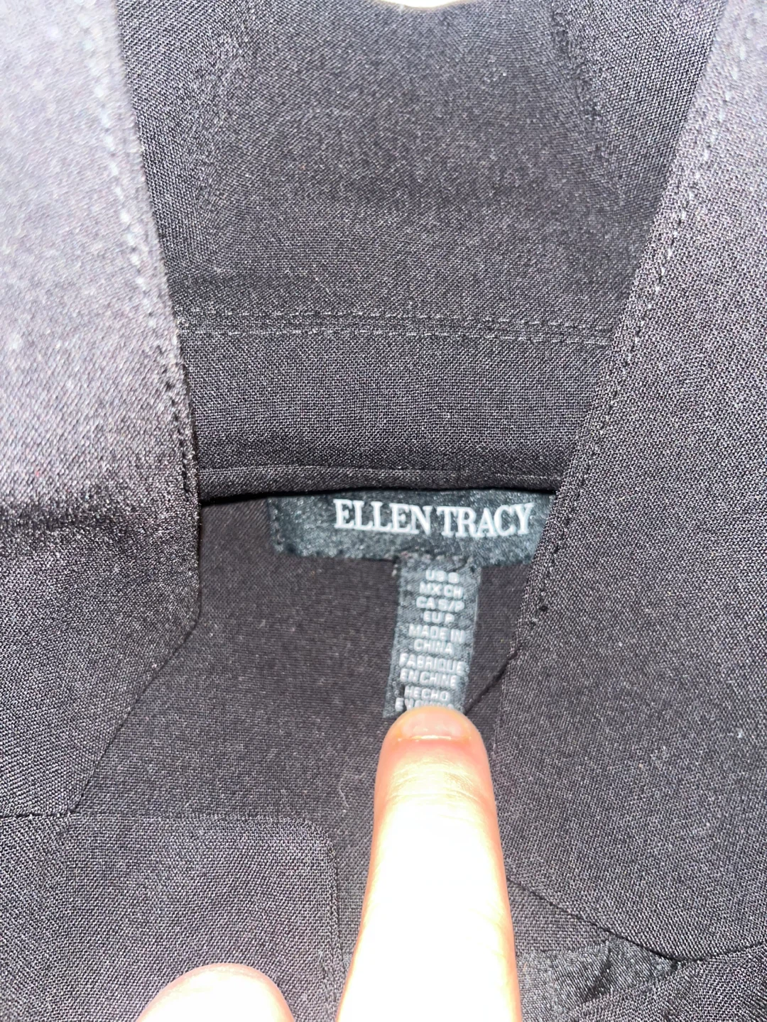 Ellen Tracy Black Sleeveless Blazer