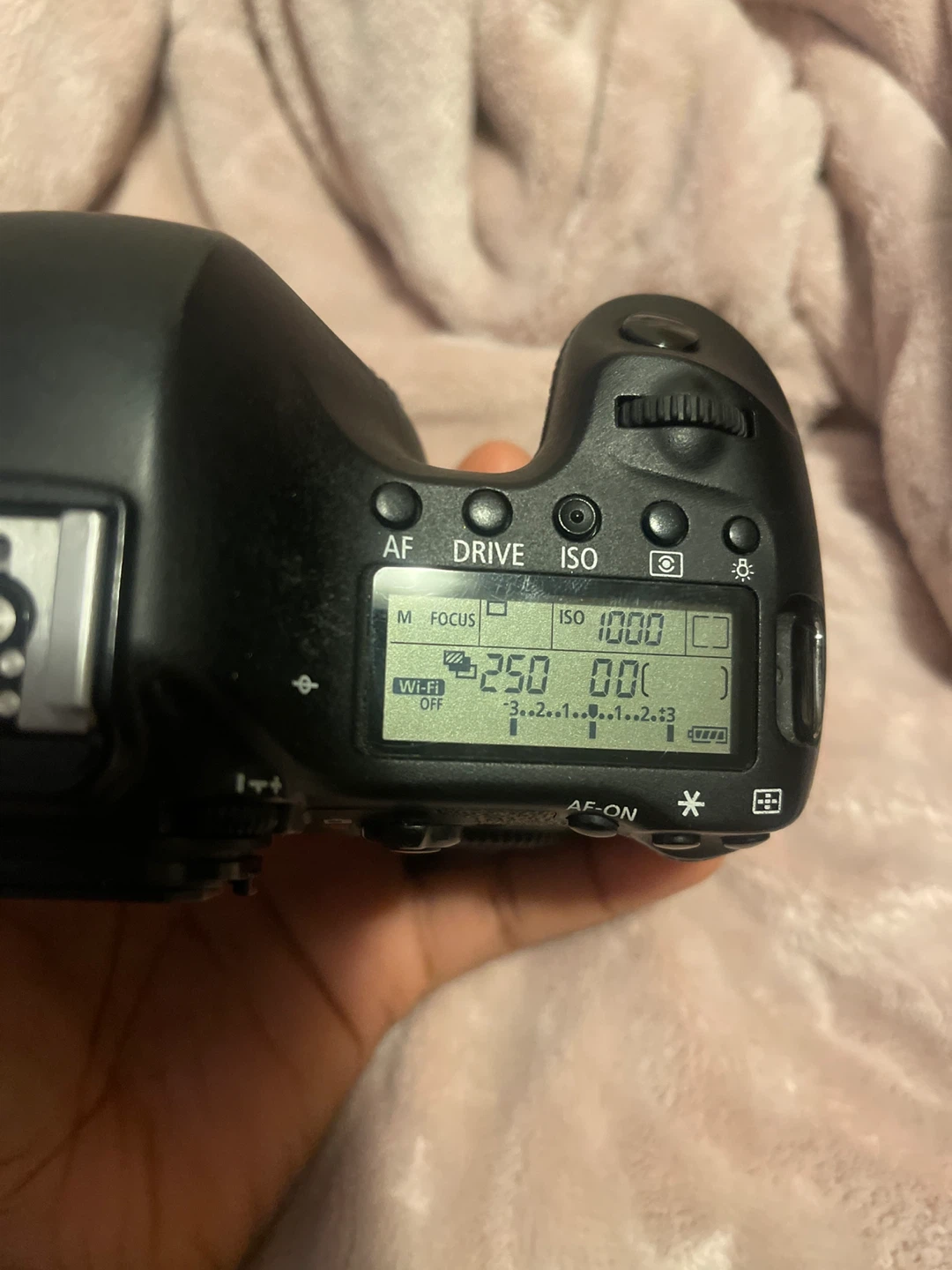 Canon EOS 6D DSLR Camera - photo 3