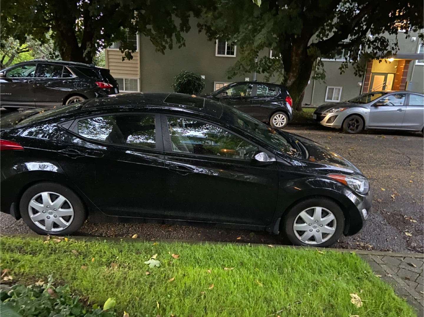 Black Hyundai Elantra 2013 - photo 2