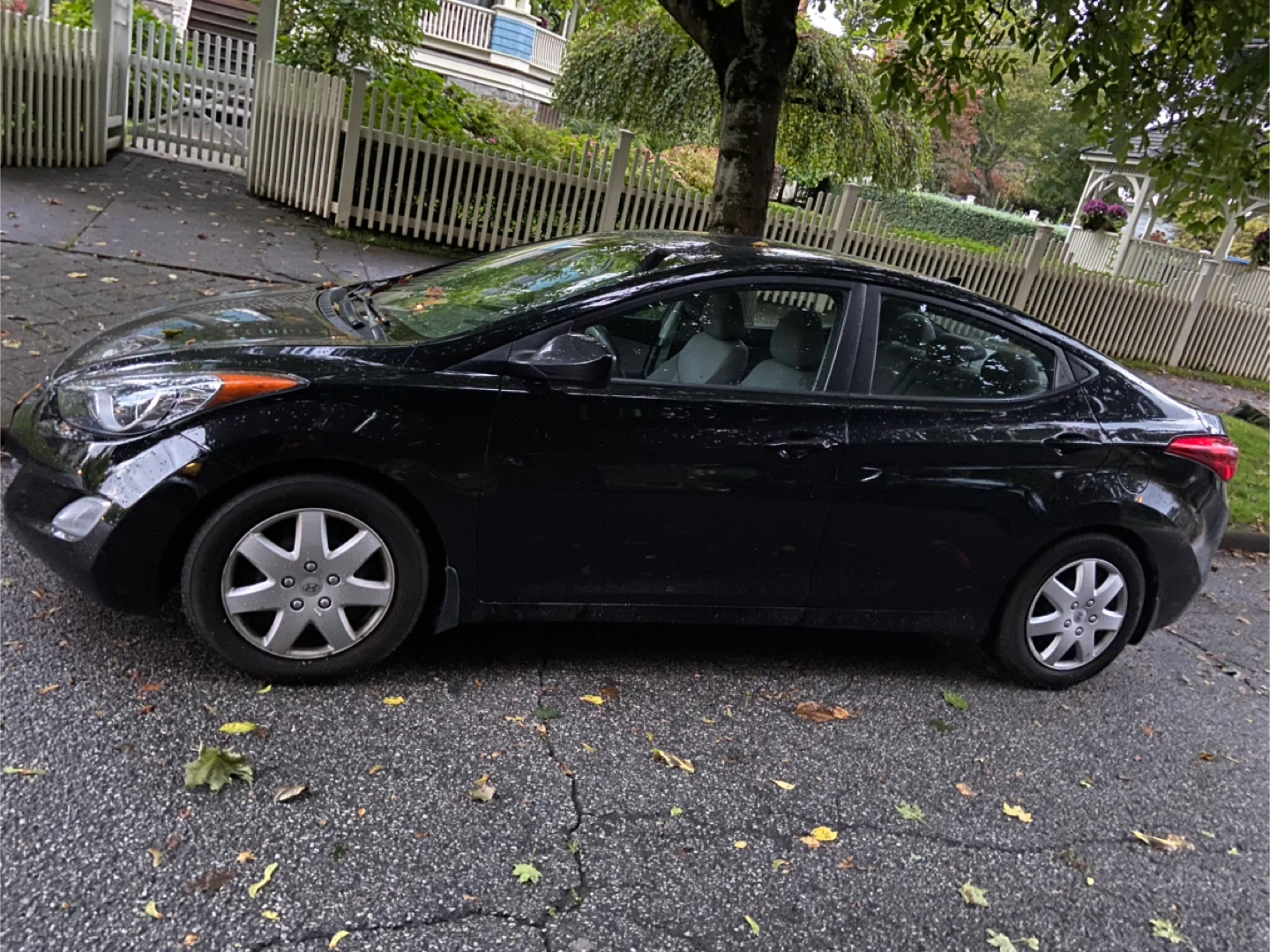 Black Hyundai Elantra 2013 - photo 4