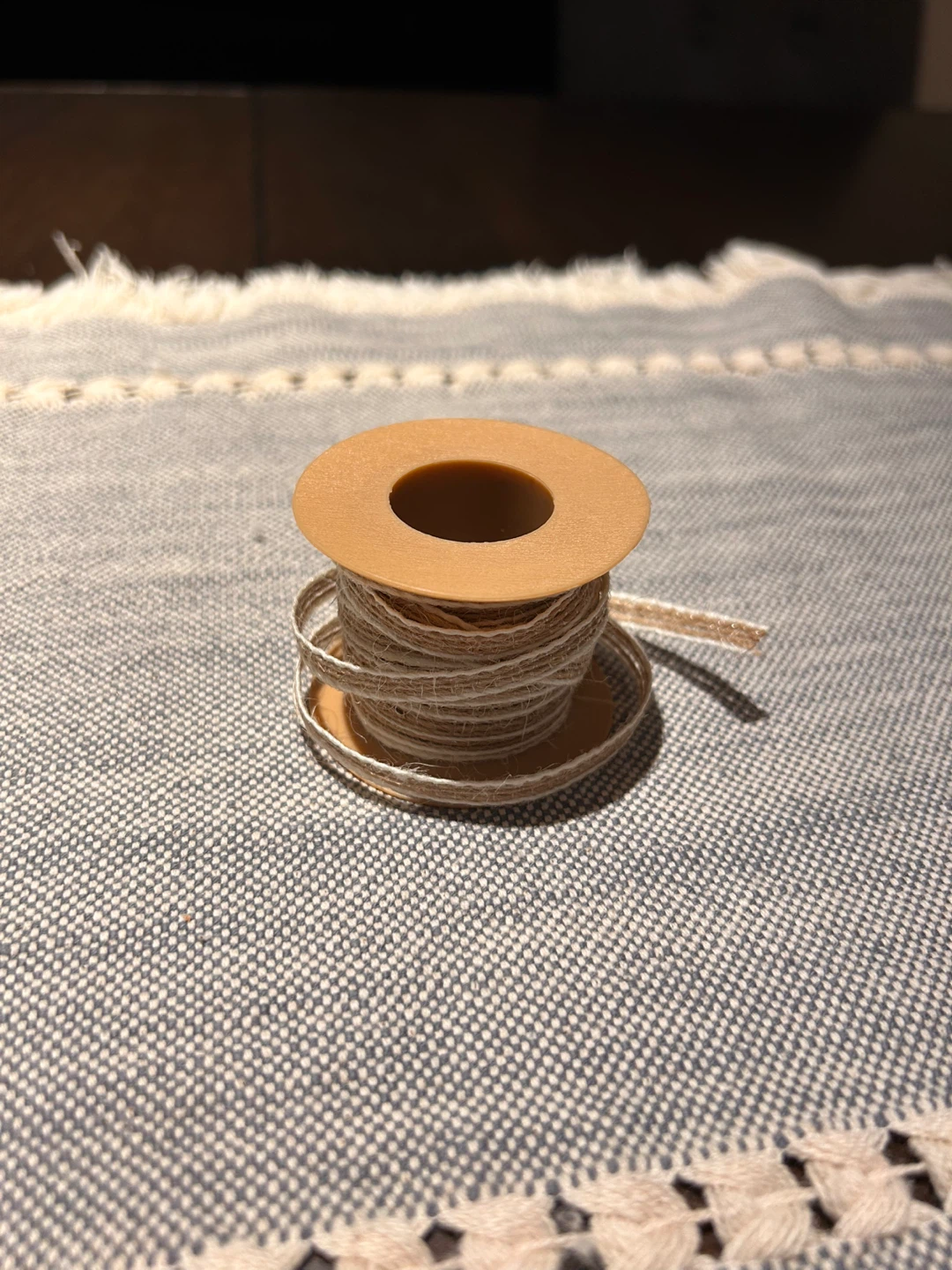 38 Heart Shaped Mini Clothespins + Twine - photo 4