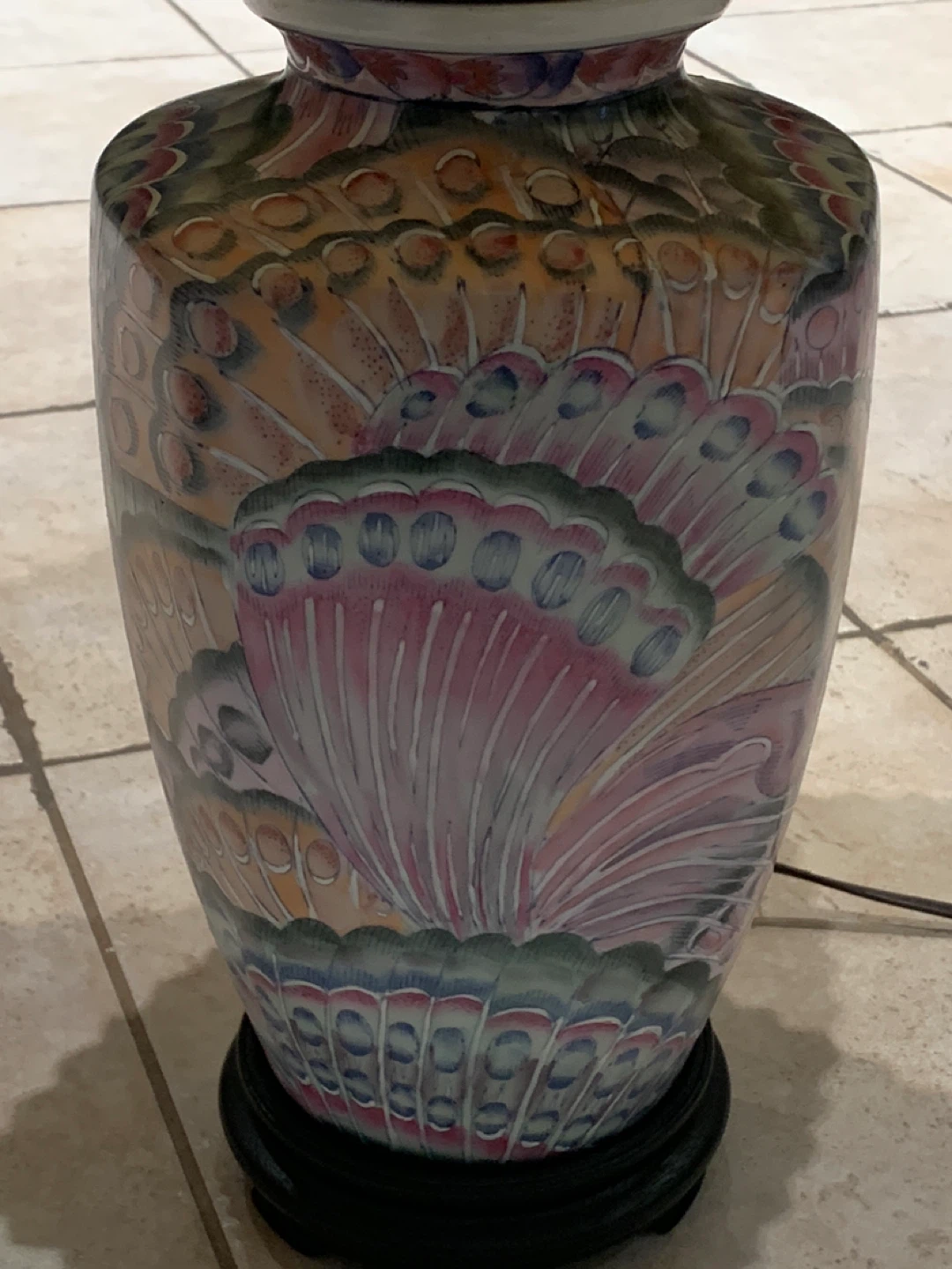 Vintage Famille Rose Porcelain Table Lamp - photo 5