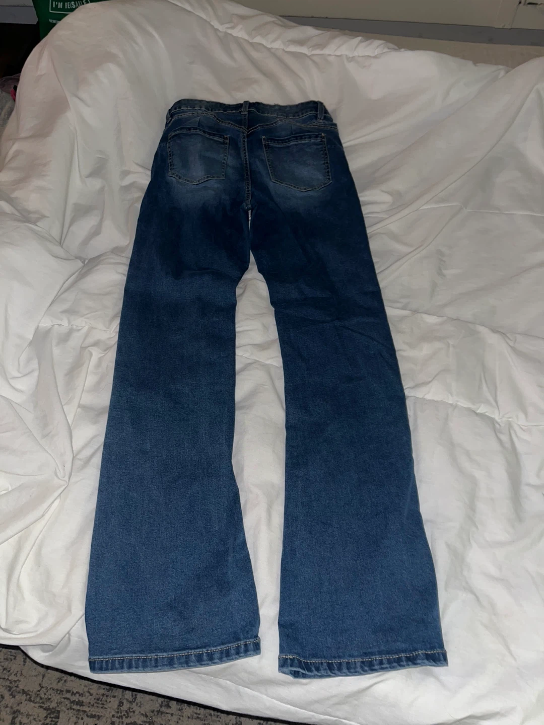 Tear on side - Austin Flare Jeans Size 5 - photo 3