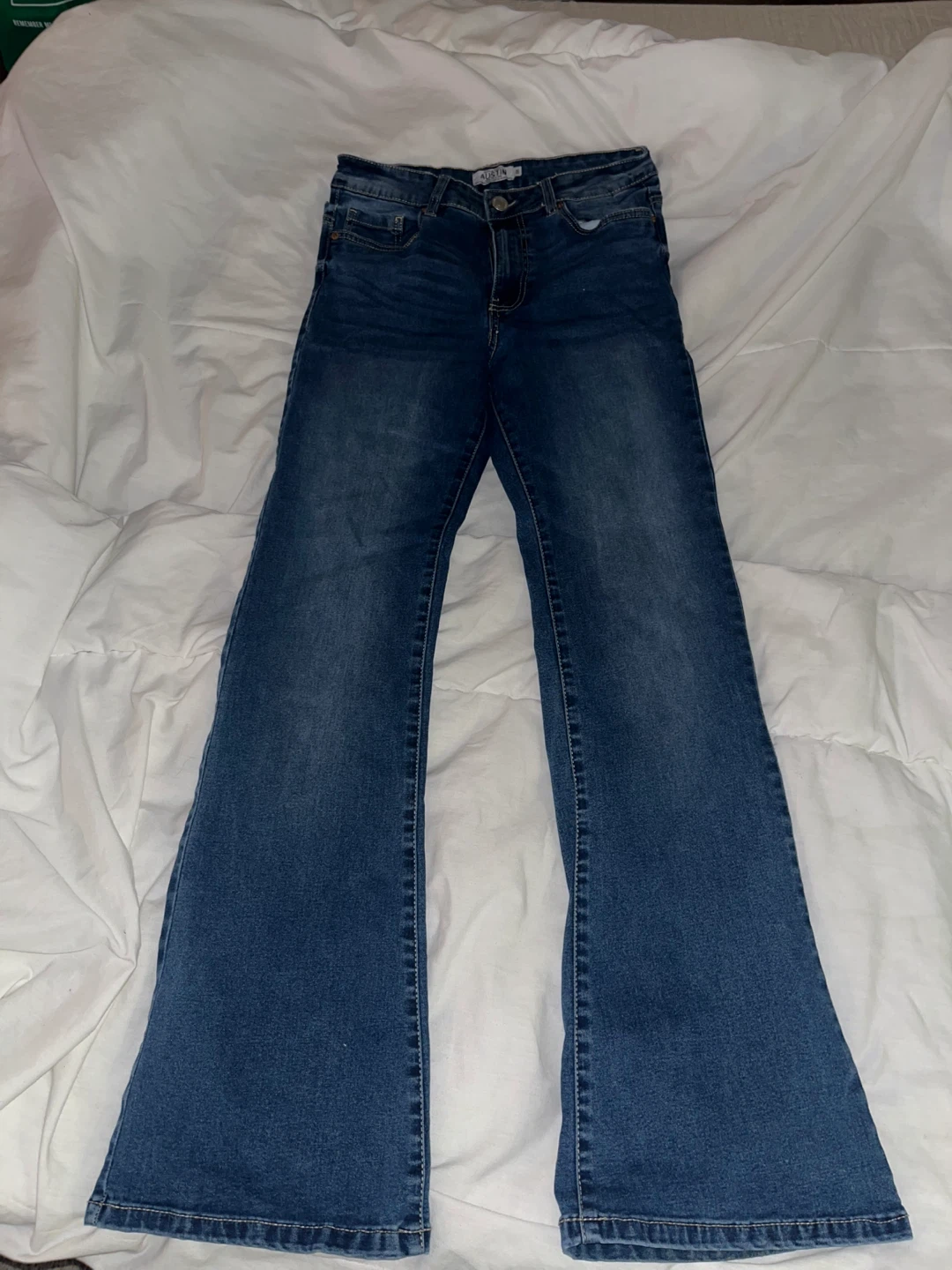 Tear on side - Austin Flare Jeans Size 5