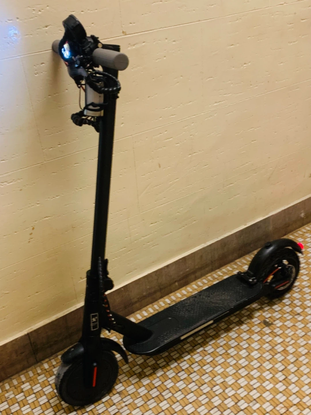 Black Electric Scooter run fast 25 Mph - photo 5