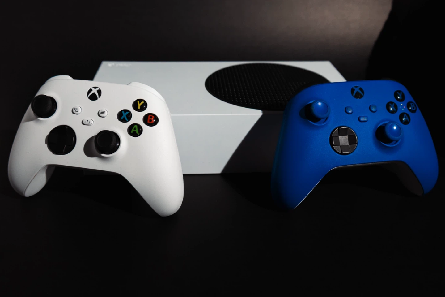 Xbox Series S Console with Two Controllers and Charger - photo 2
