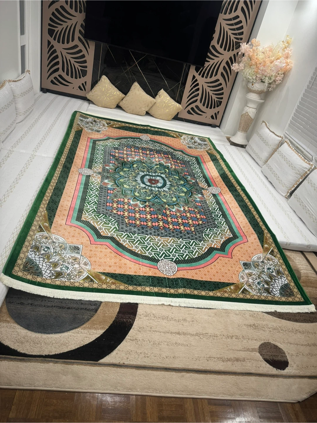 Decorative Area Rug size 2x3 meter 🏆