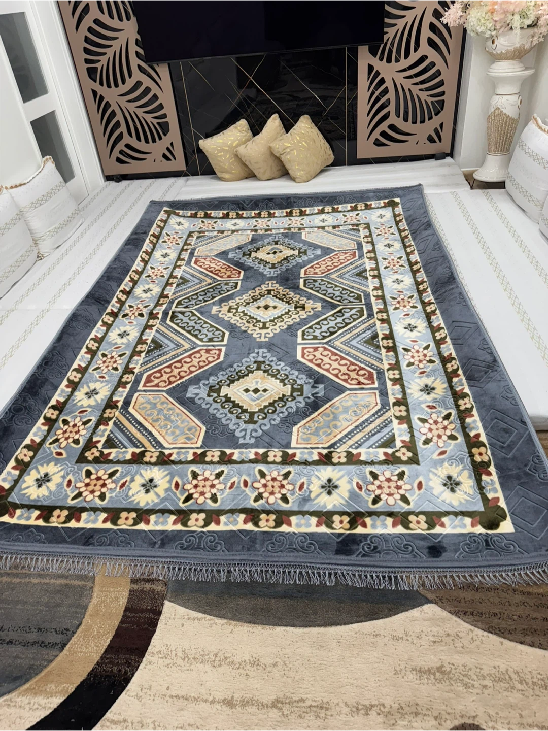 Blue Geometric Pattern Area Rug size 7x10 feet 🏆 - photo 2