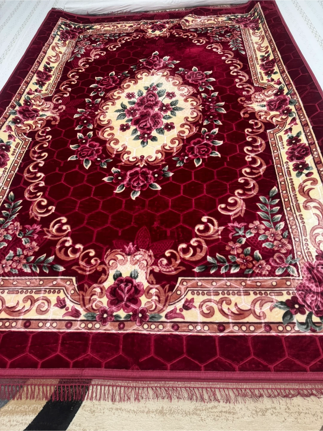 Decorative Floral Area Rug size 7x10 feet 🏆 - photo 2