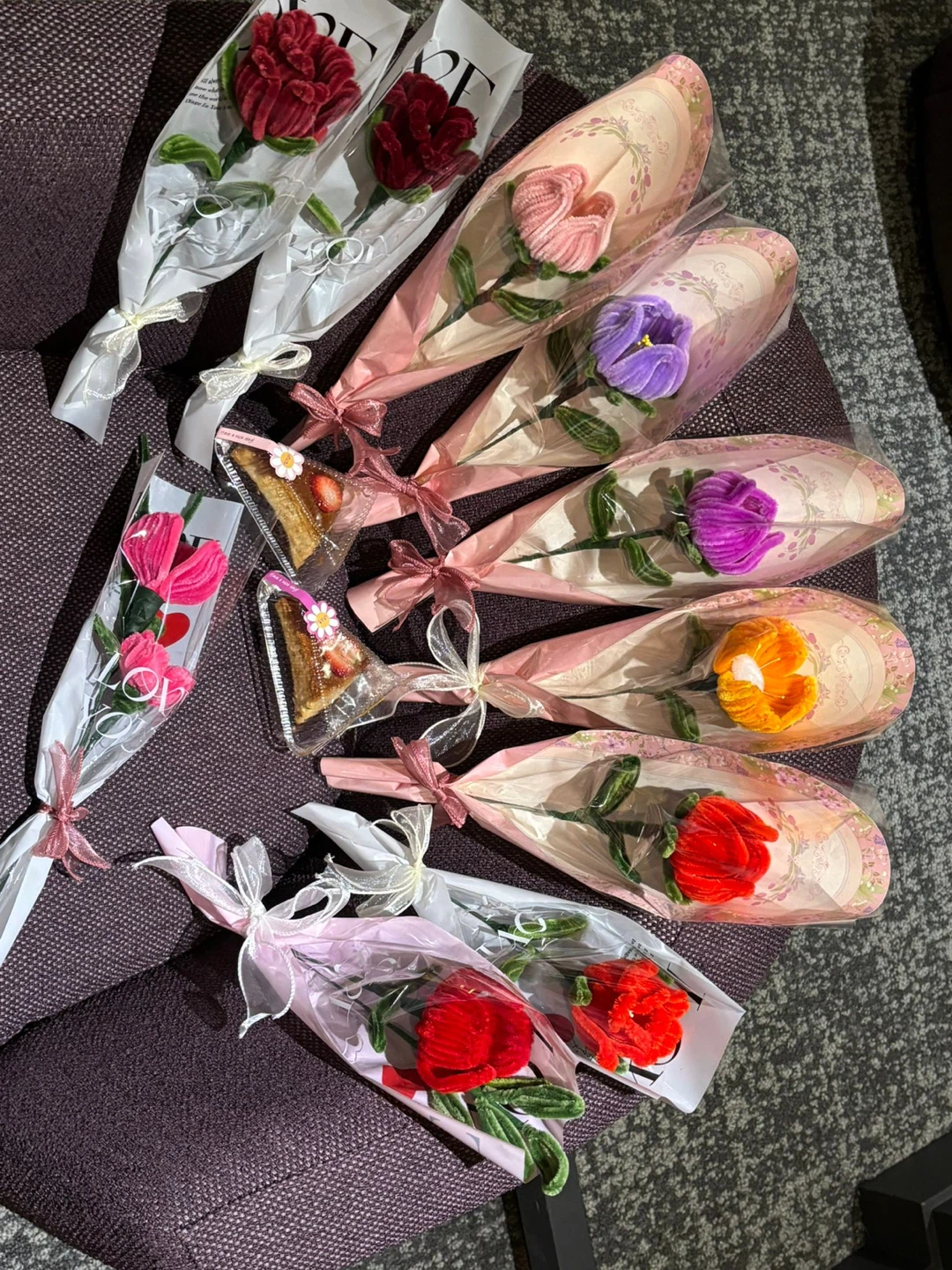 Crafted Velvet Flower Bouquets and Cake Slices - photo 3