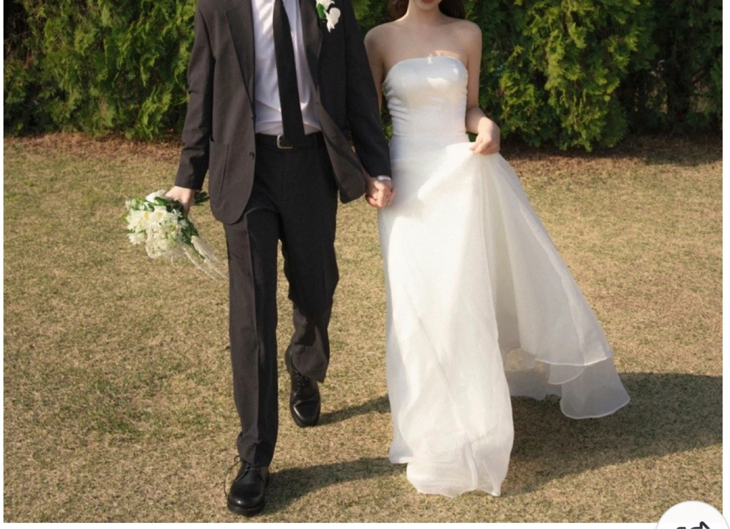 White Strapless Wedding Dress - photo 2