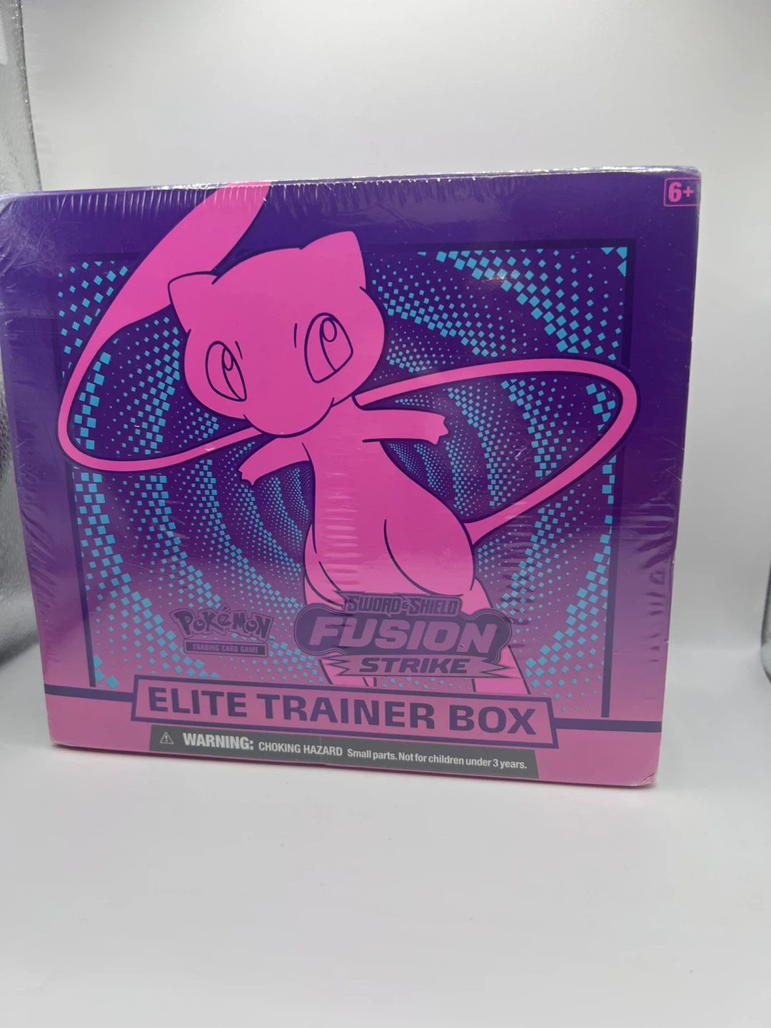 Pokemon TCG Sword & Shield Fusion Strike Elite Trainer Box