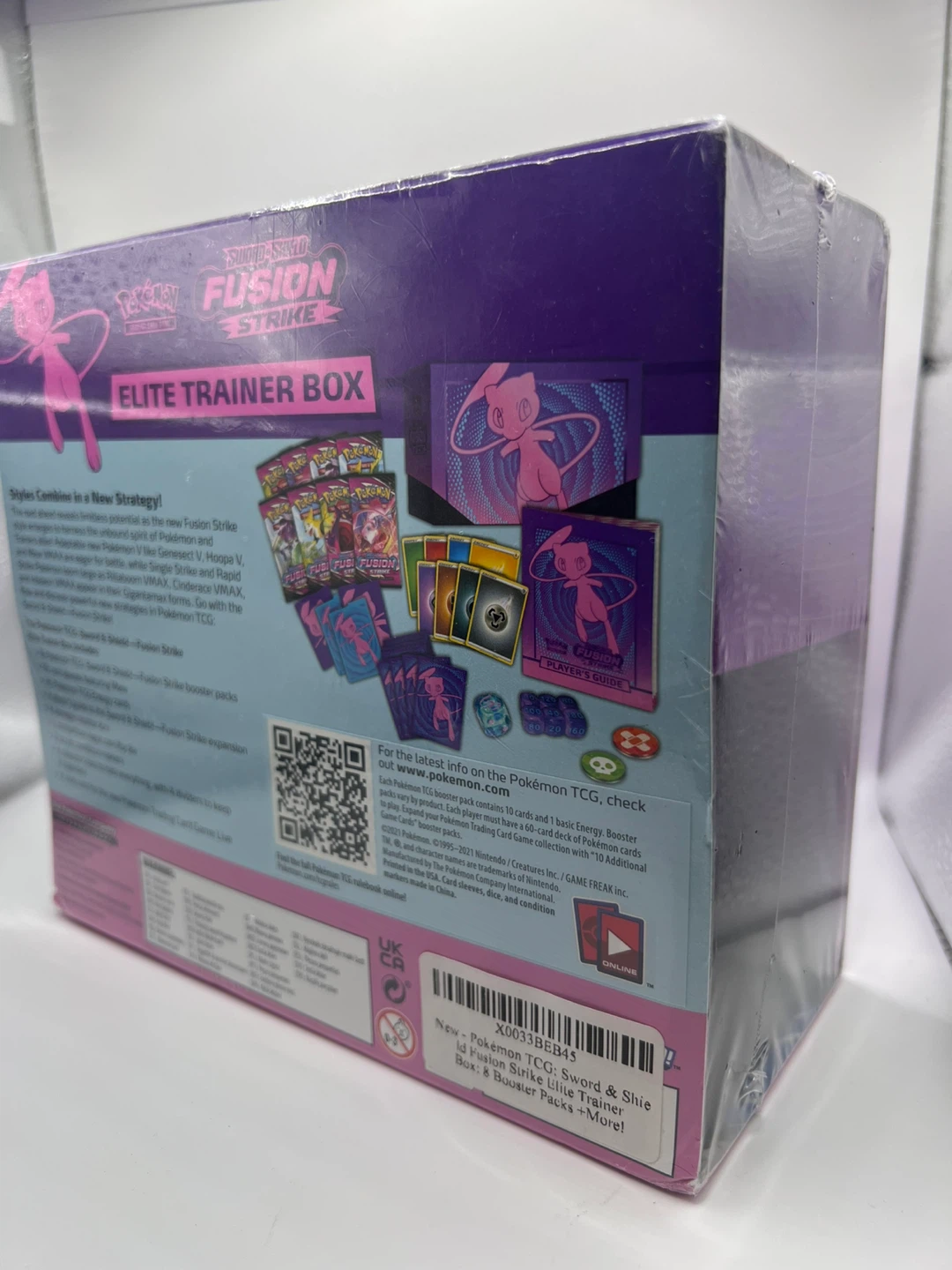 Pokemon TCG Sword & Shield Fusion Strike Elite Trainer Box - photo 4