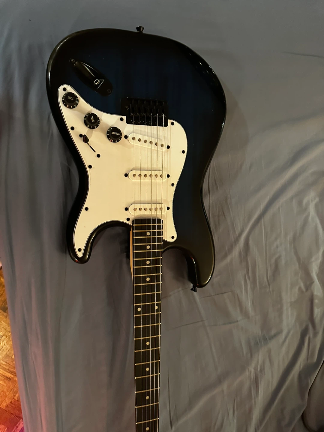 Electric Guitar - Blue Burst - photo 4