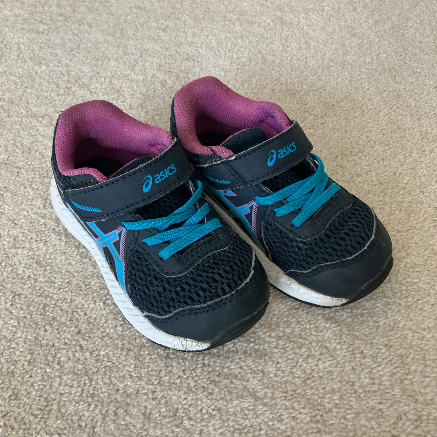 Asics Contend 7 Shoes (Size 7)