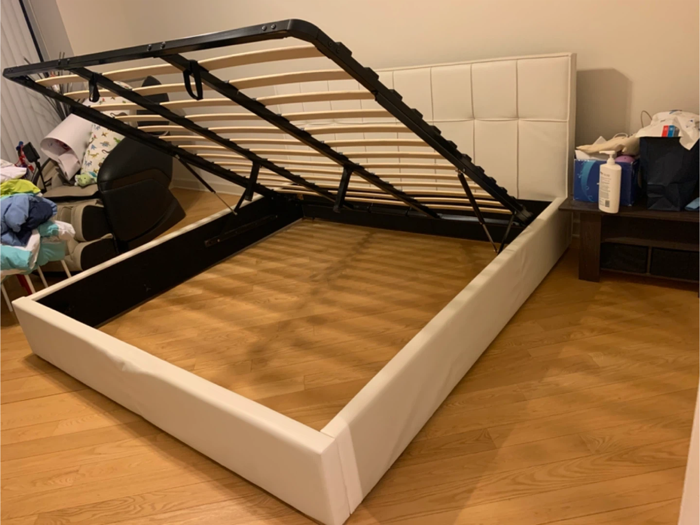 Modani-White Faux Leather Storage Bed Frame with Lift-Up Slats - photo 2