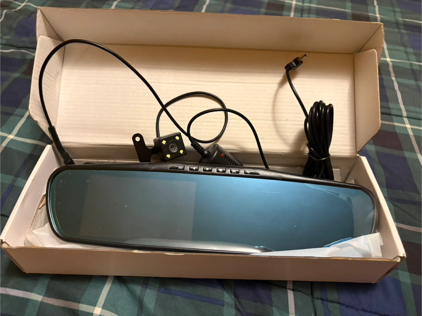 Dash Cam Rearview Mirror with Backup Camera