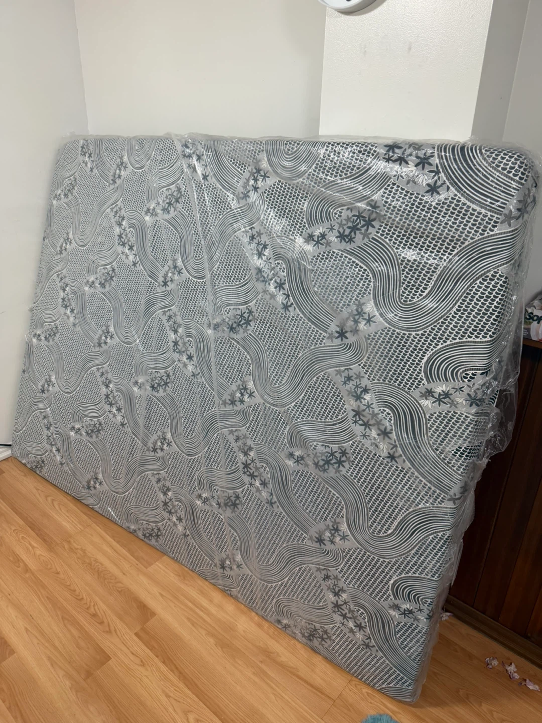 Queen size foam Mattress in plastic wrap - photo 2