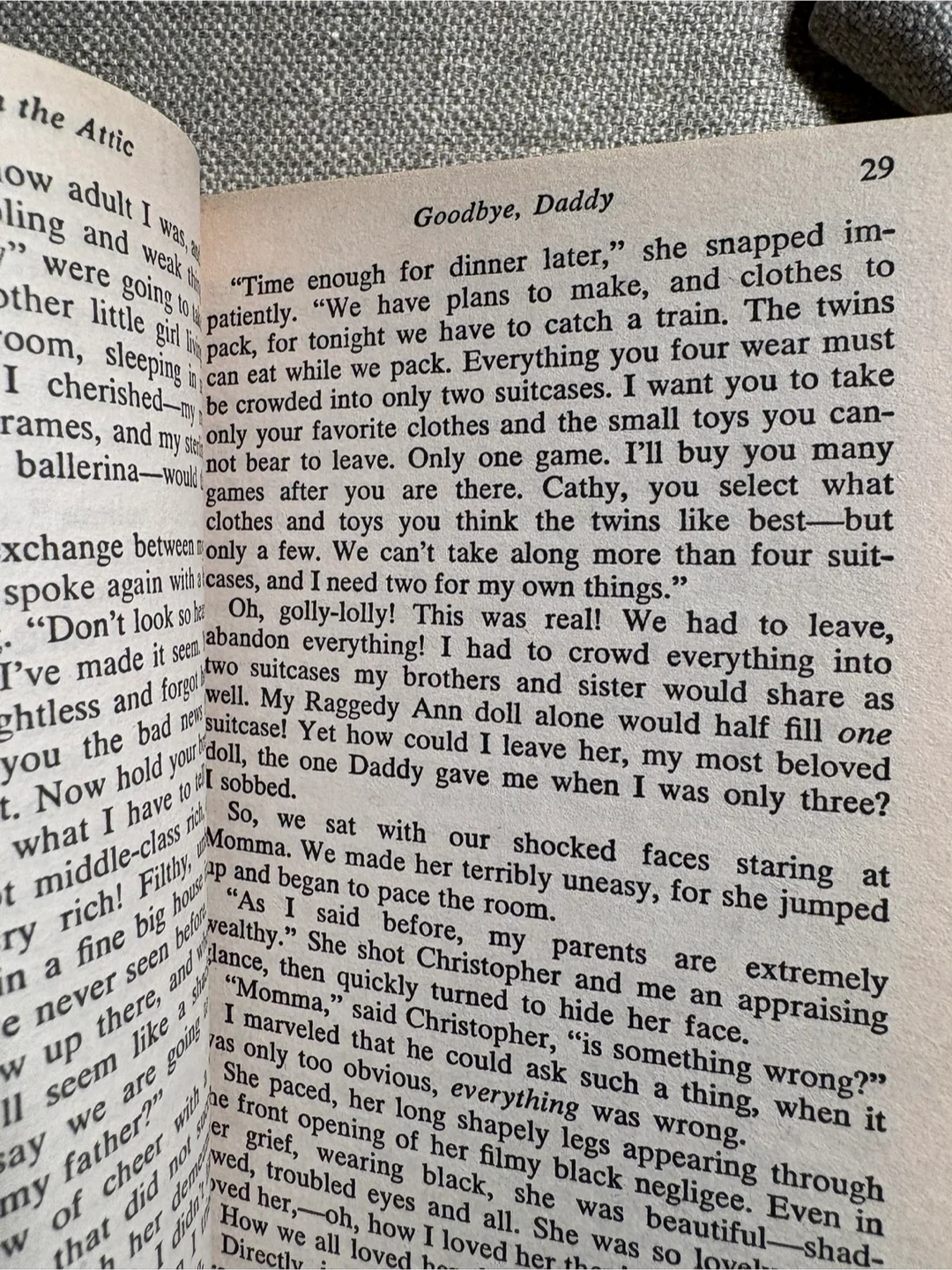 V.C. Andrews Fiction Novel Flowers in the Attic 🏆 - photo 4