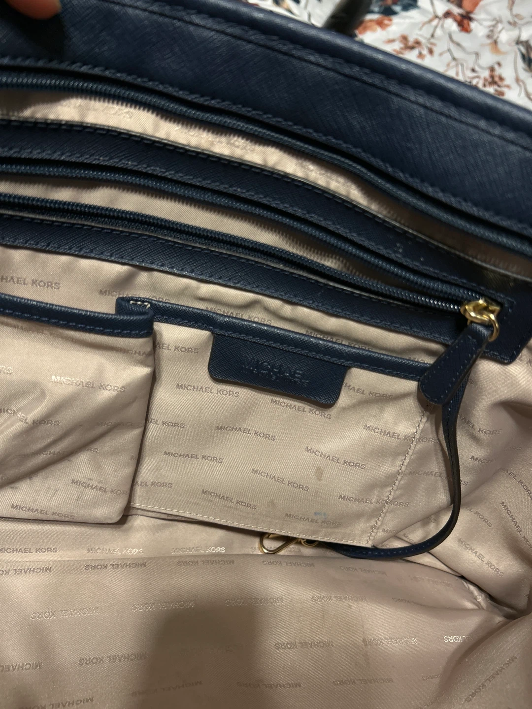 Michael Kors Jet Set Medium Leather Tote Bag - Navy - photo 4