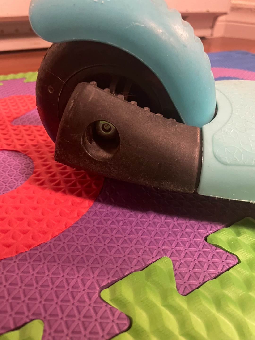 Turquoise 3-Wheel Scooter for Children - photo 3