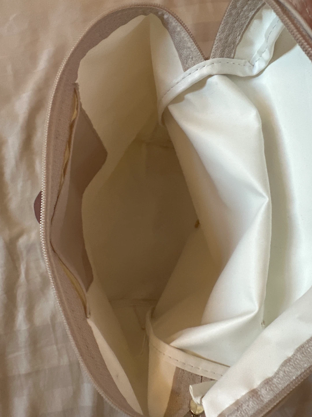 White Longchamp Le Pliage Backpack - photo 4