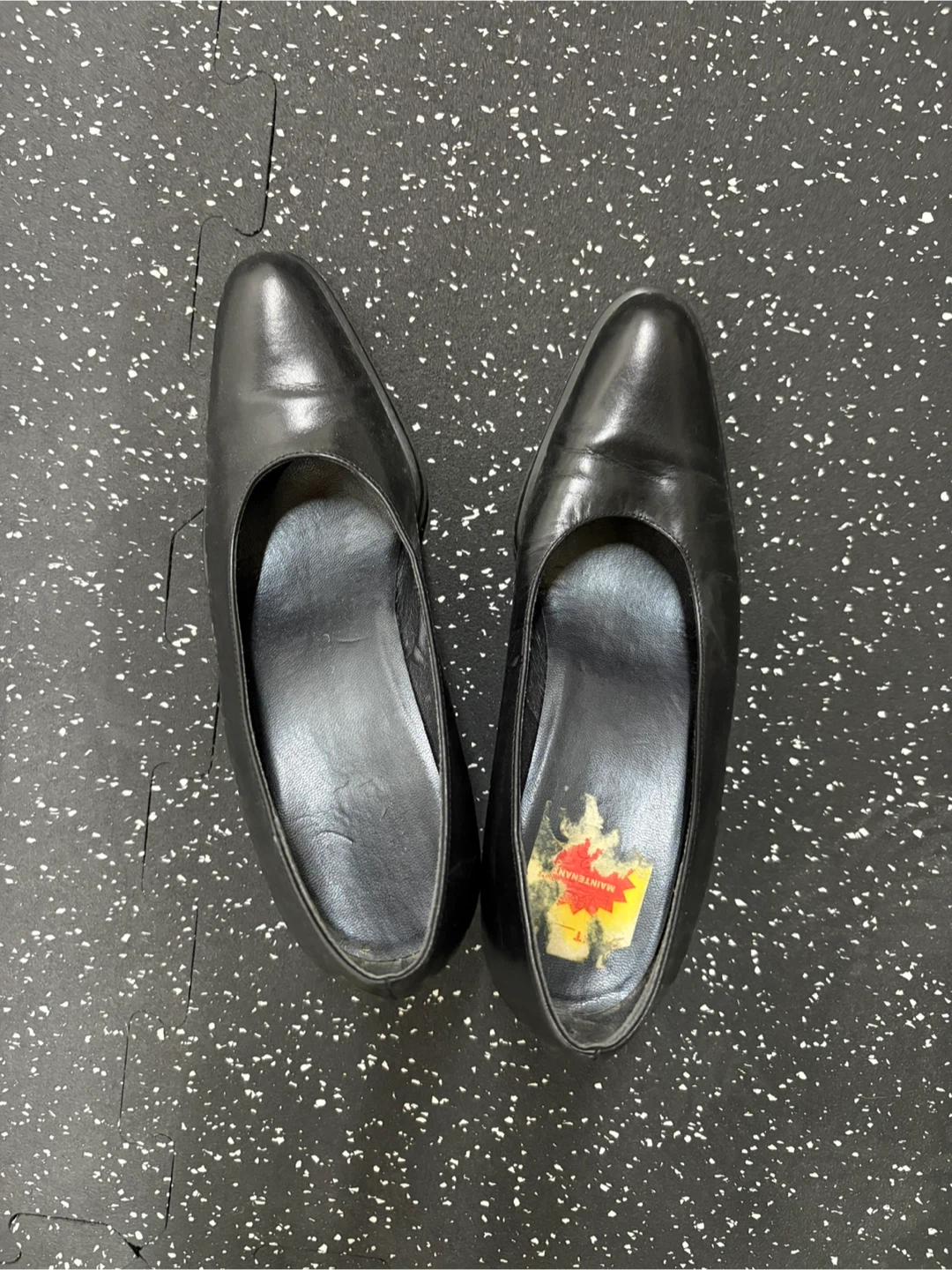 Nine West Classic Black Pumps Sz 5 🏆