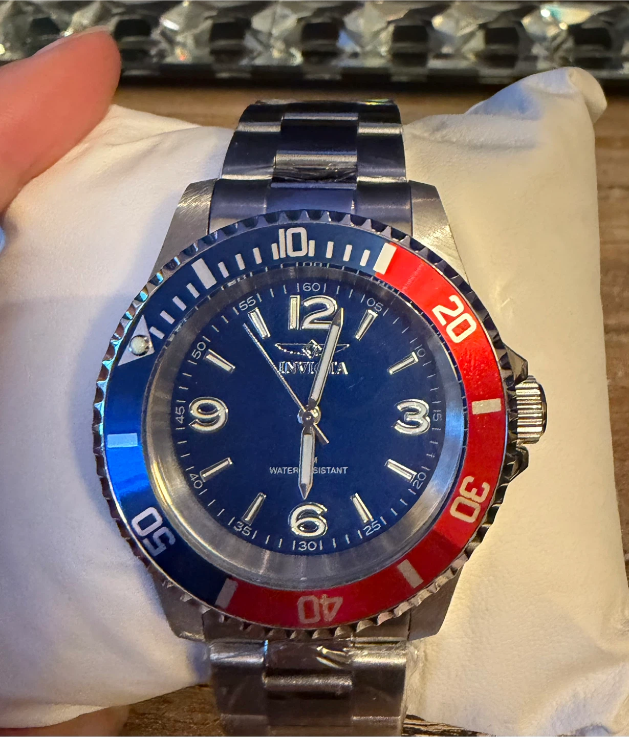 Invicta Specialty 40mm Pepsi watch
