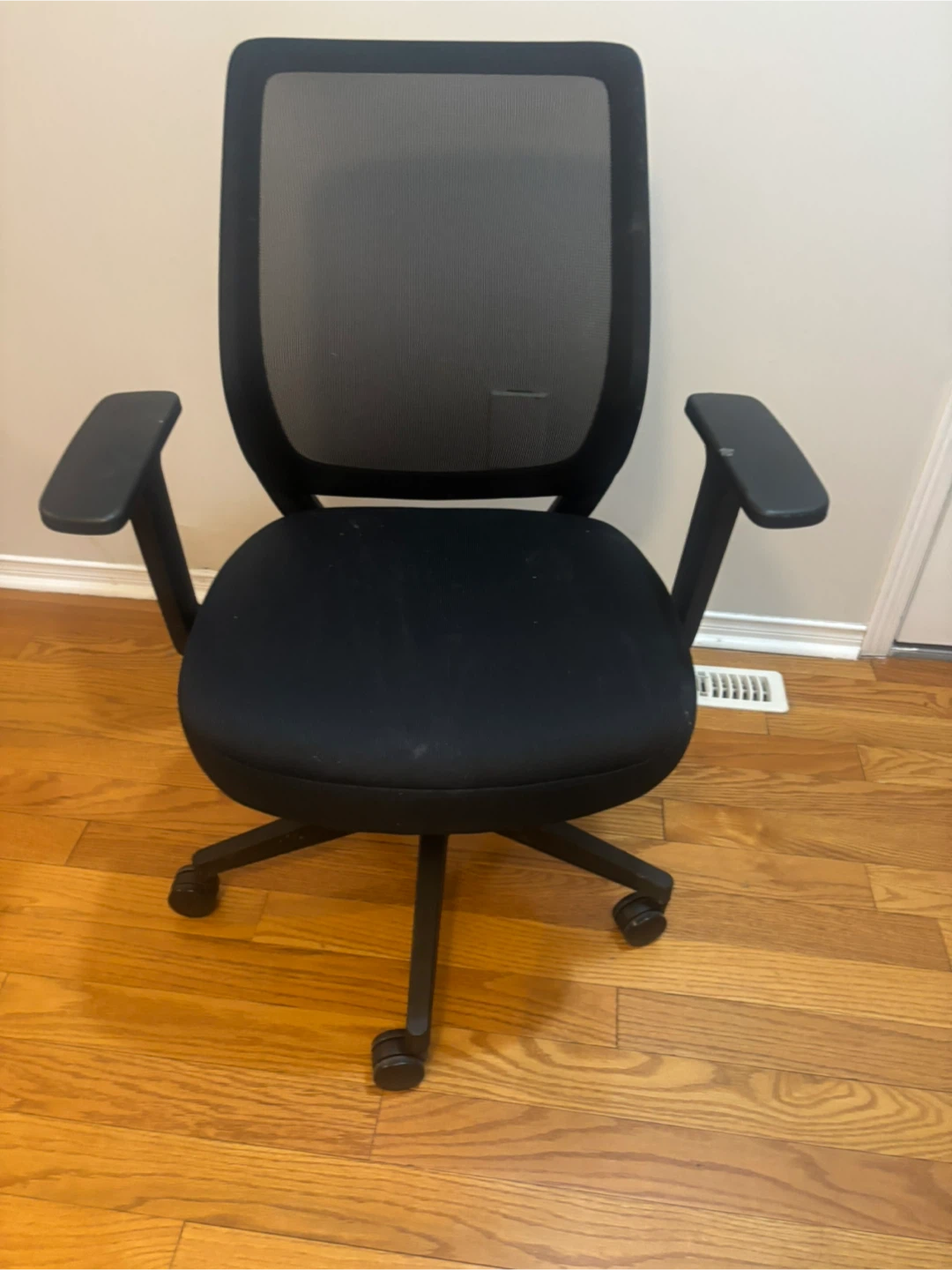 Black Mesh Back Office Chair