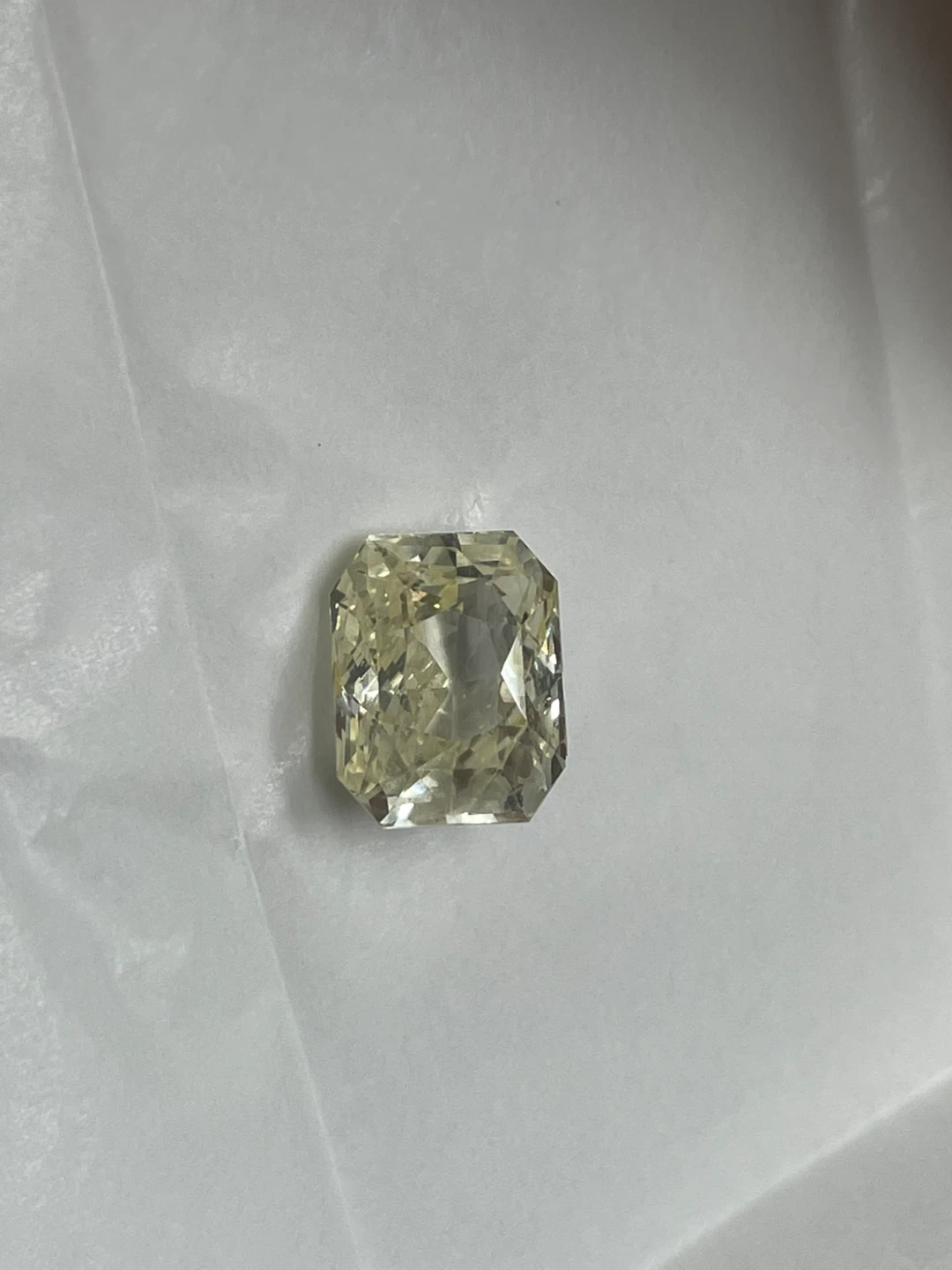 Radiant Cut Yellow Shappire Real Stone with Certification - photo 2