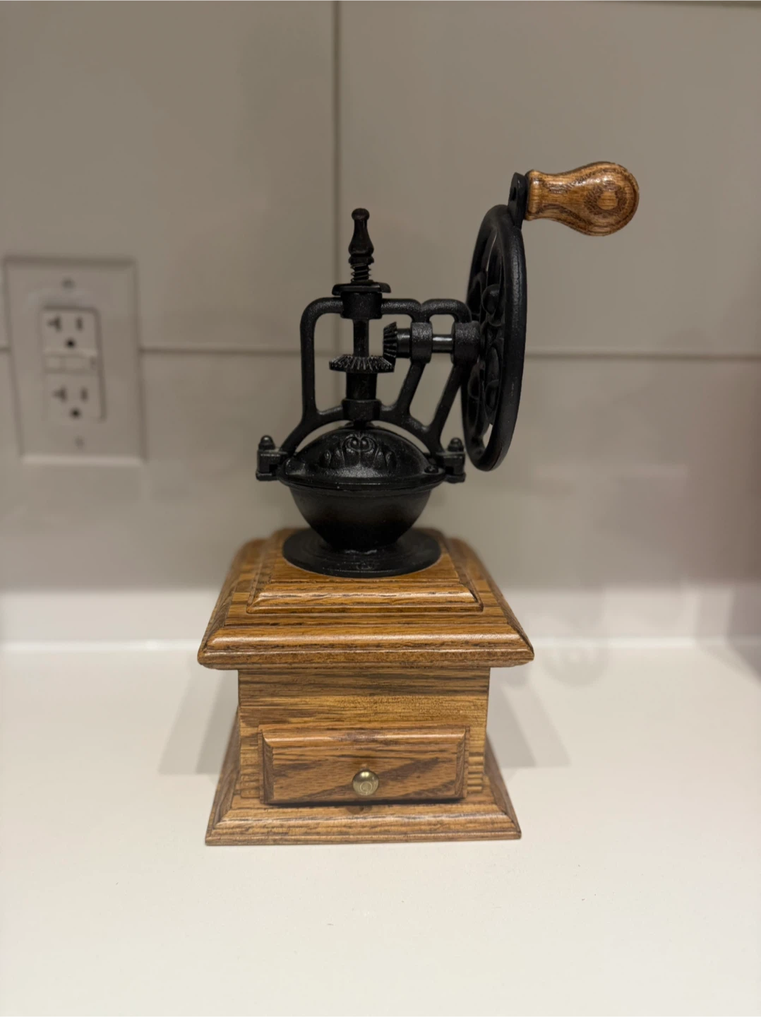 Vintage Style Manual Coffee Grinder