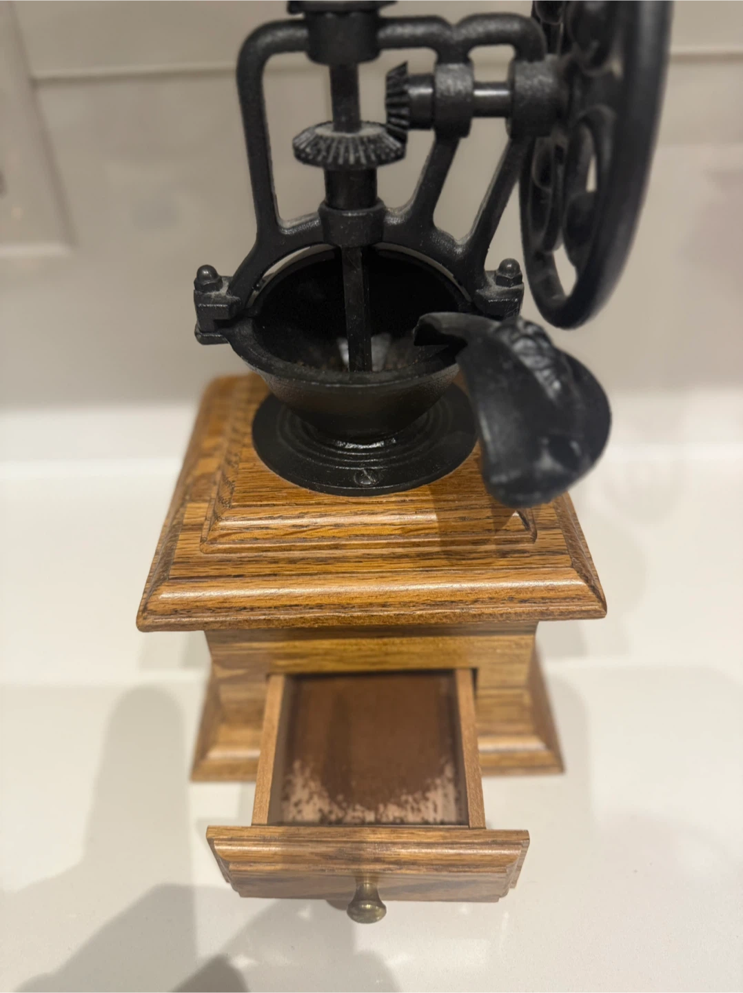 Vintage Style Manual Coffee Grinder - photo 2