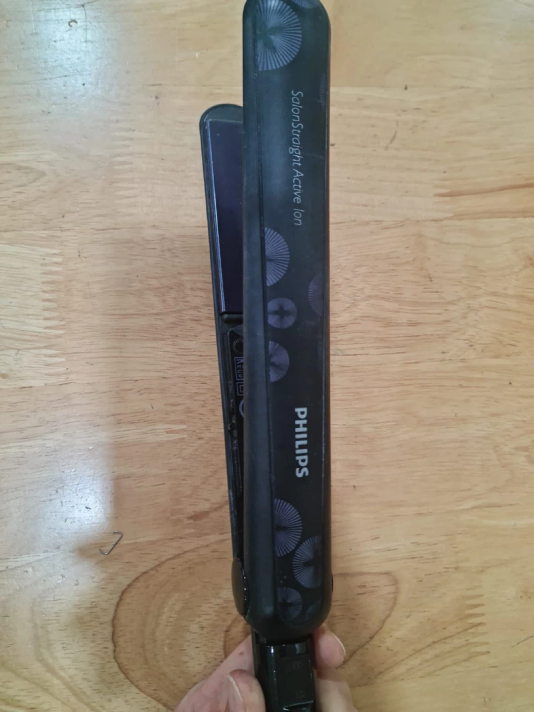 Philips Hair Straightener – $5 - photo 2