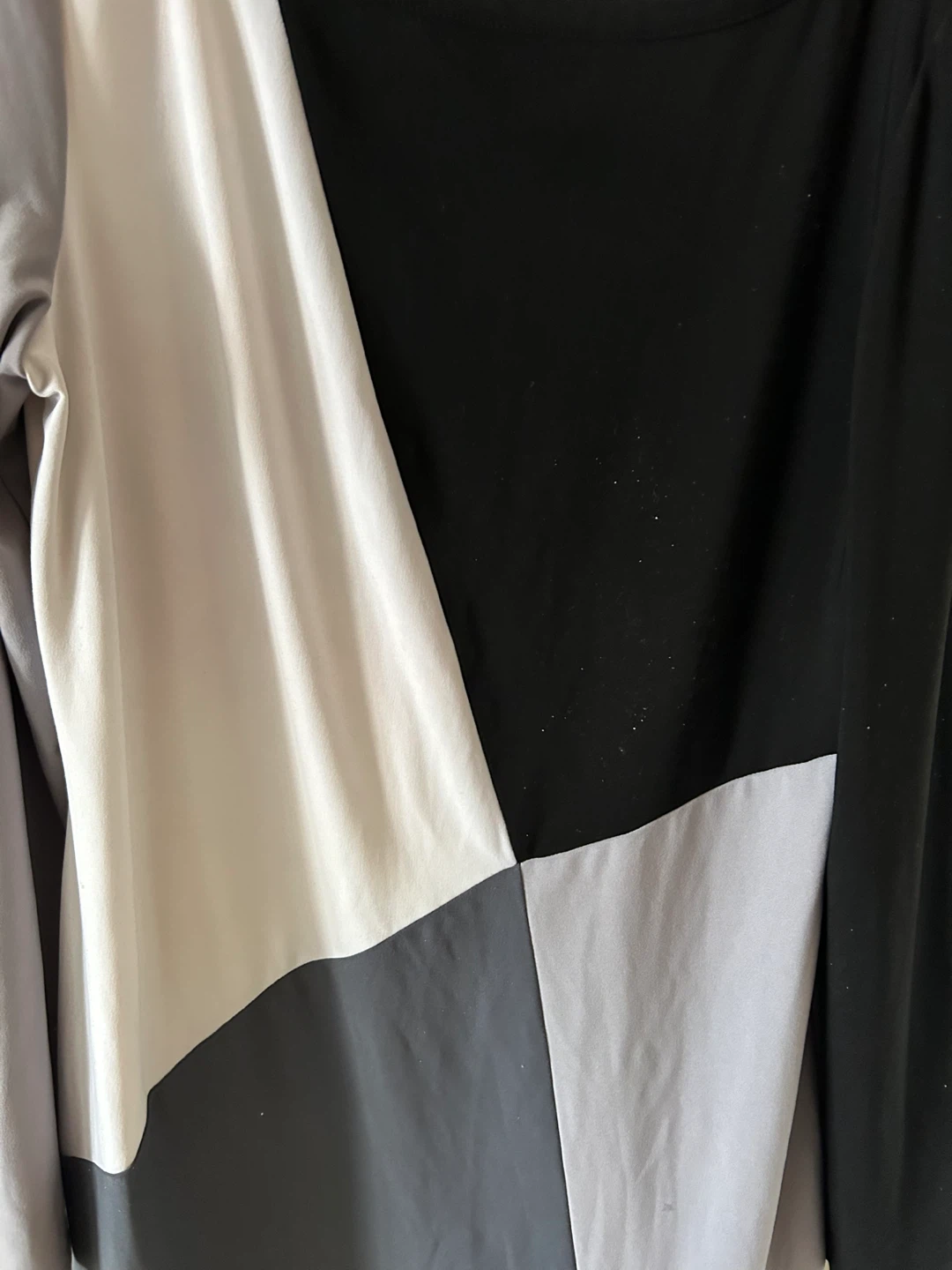 Colour-Blocked Long Sleeve Tunic Top - photo 2