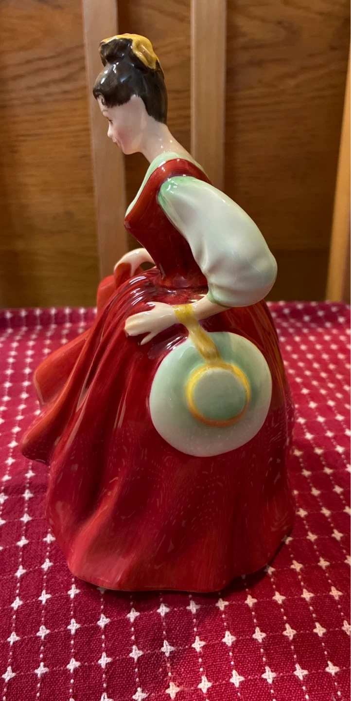 Vintage Royal Doulton Figurine Fair Lady HN2833 - photo 5