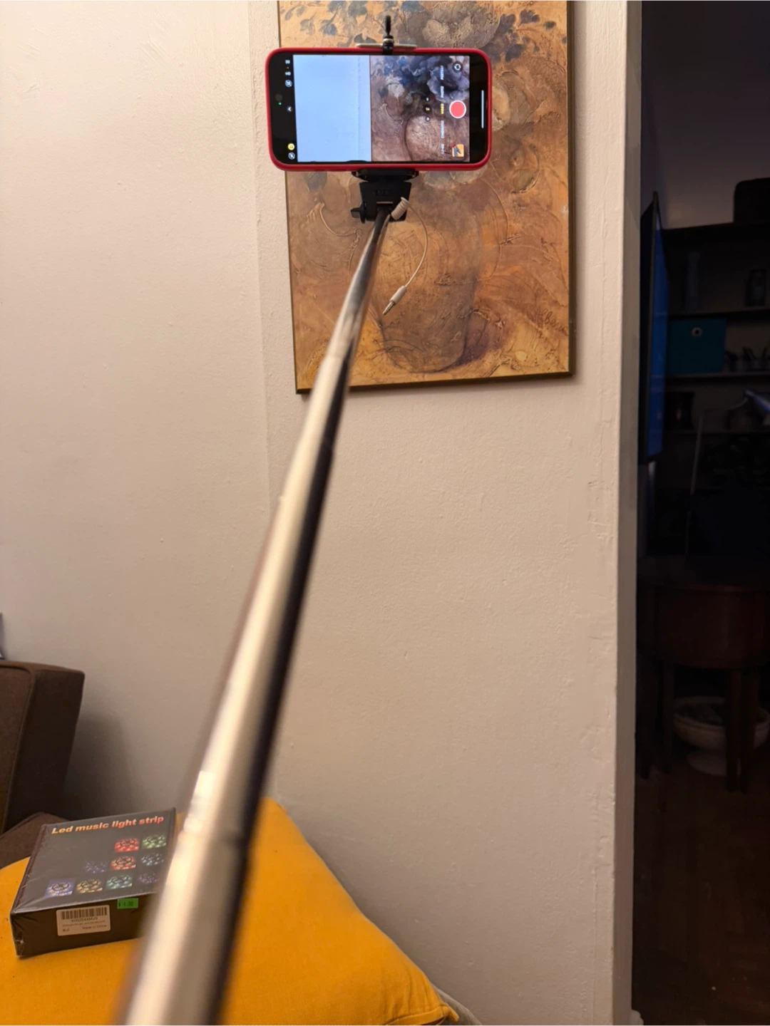 Pink Extendable Selfie Stick with Built-in Shutter - photo 2