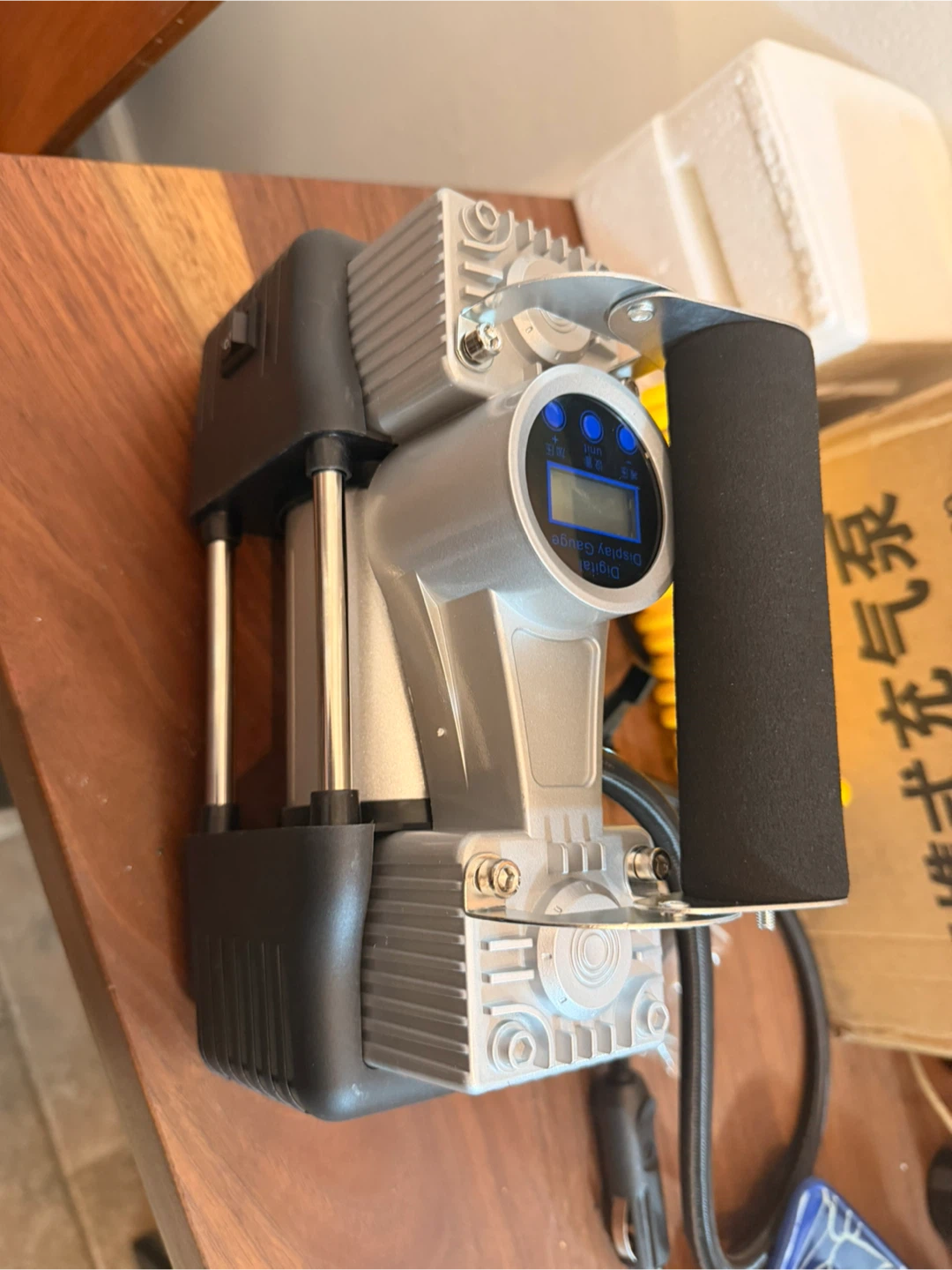 Portable Inflatable Pump with Digital Display