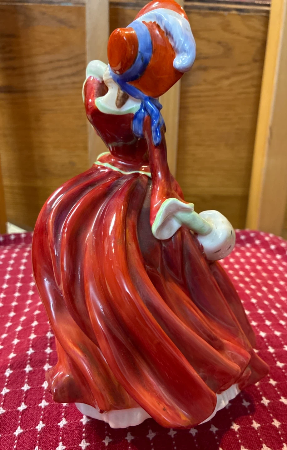 Vintage Royal Doulton “Autumn Breezes” China Figurine - photo 3