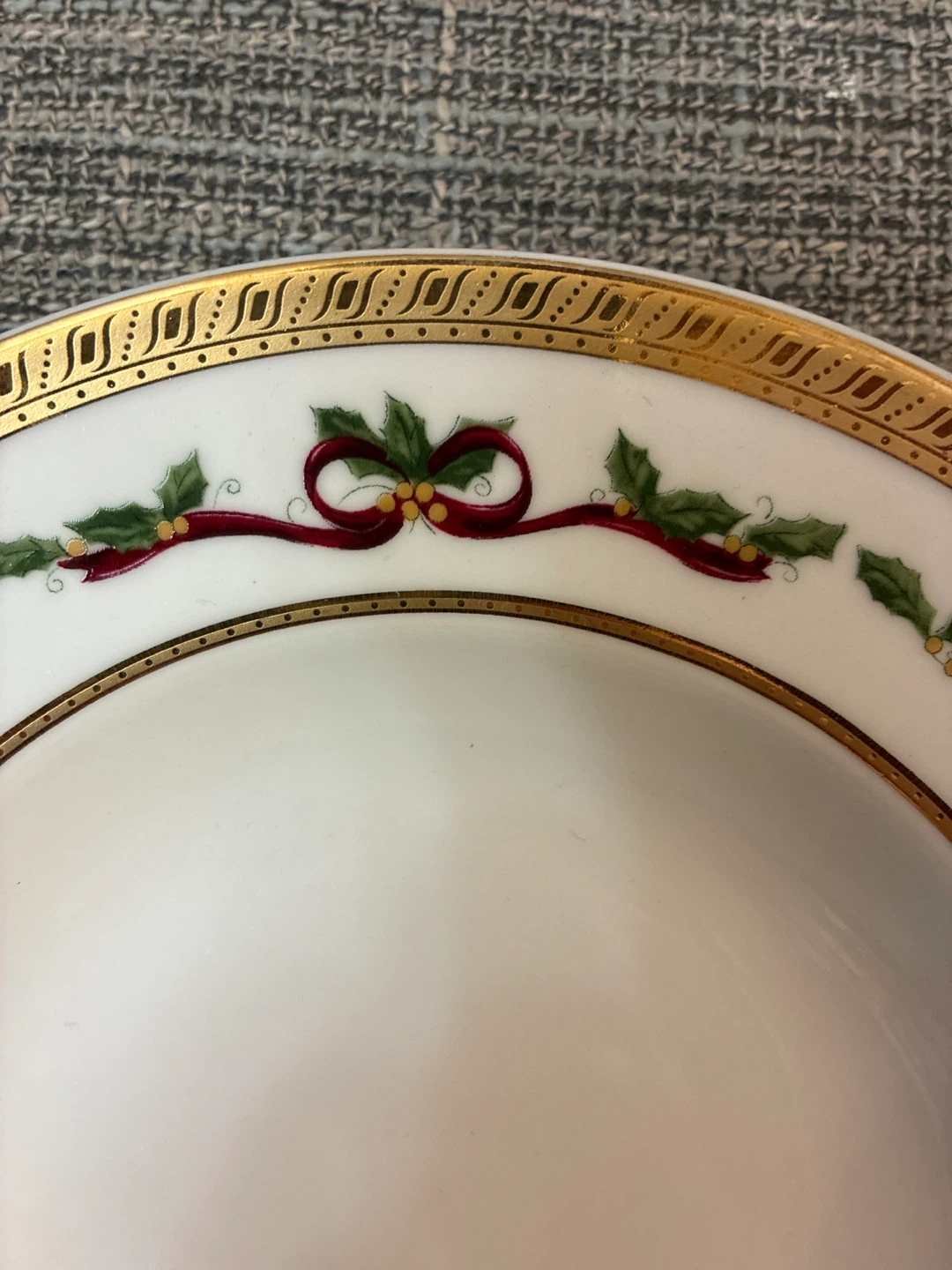 Mantles Christmas Holly & Ribbon Soup Bowls (Set of 4) - photo 3