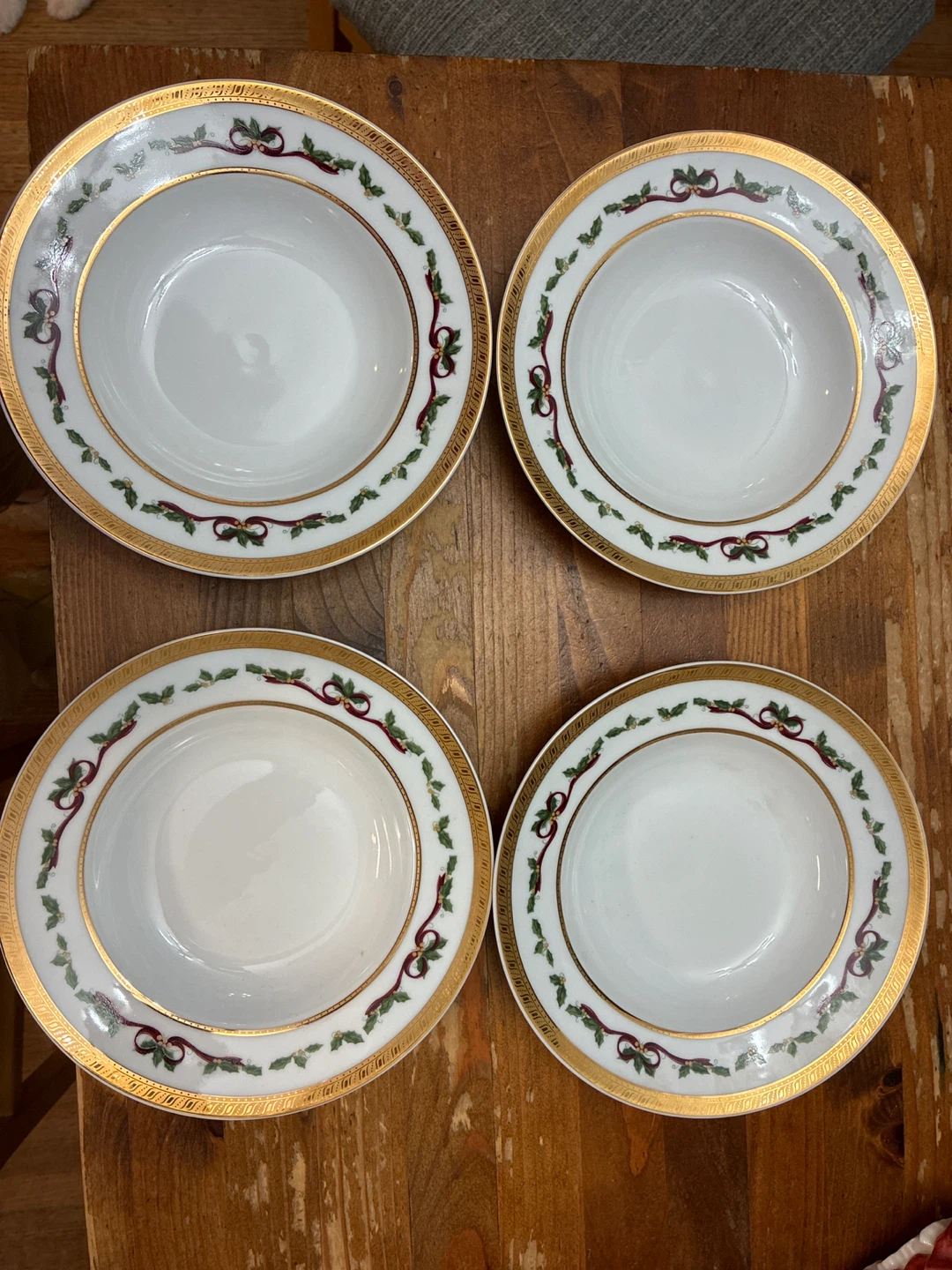 Mantles Christmas Holly & Ribbon Soup Bowls (Set of 4)