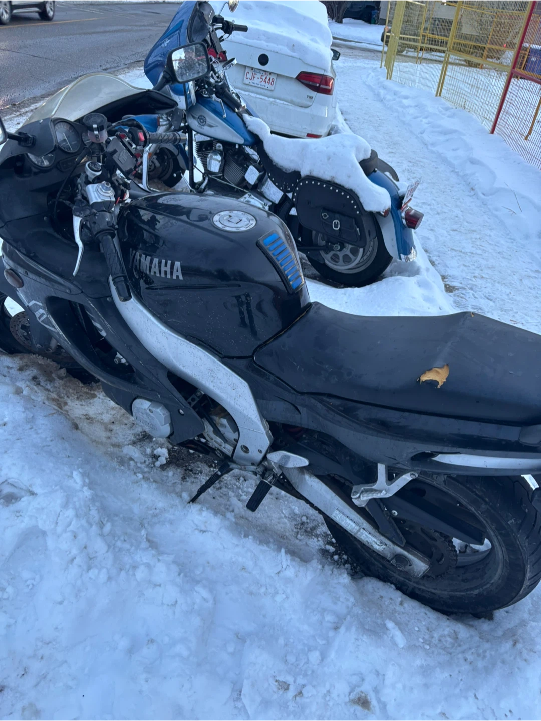 2000 yzf 600R thundercat Yamaha Motorcycle
