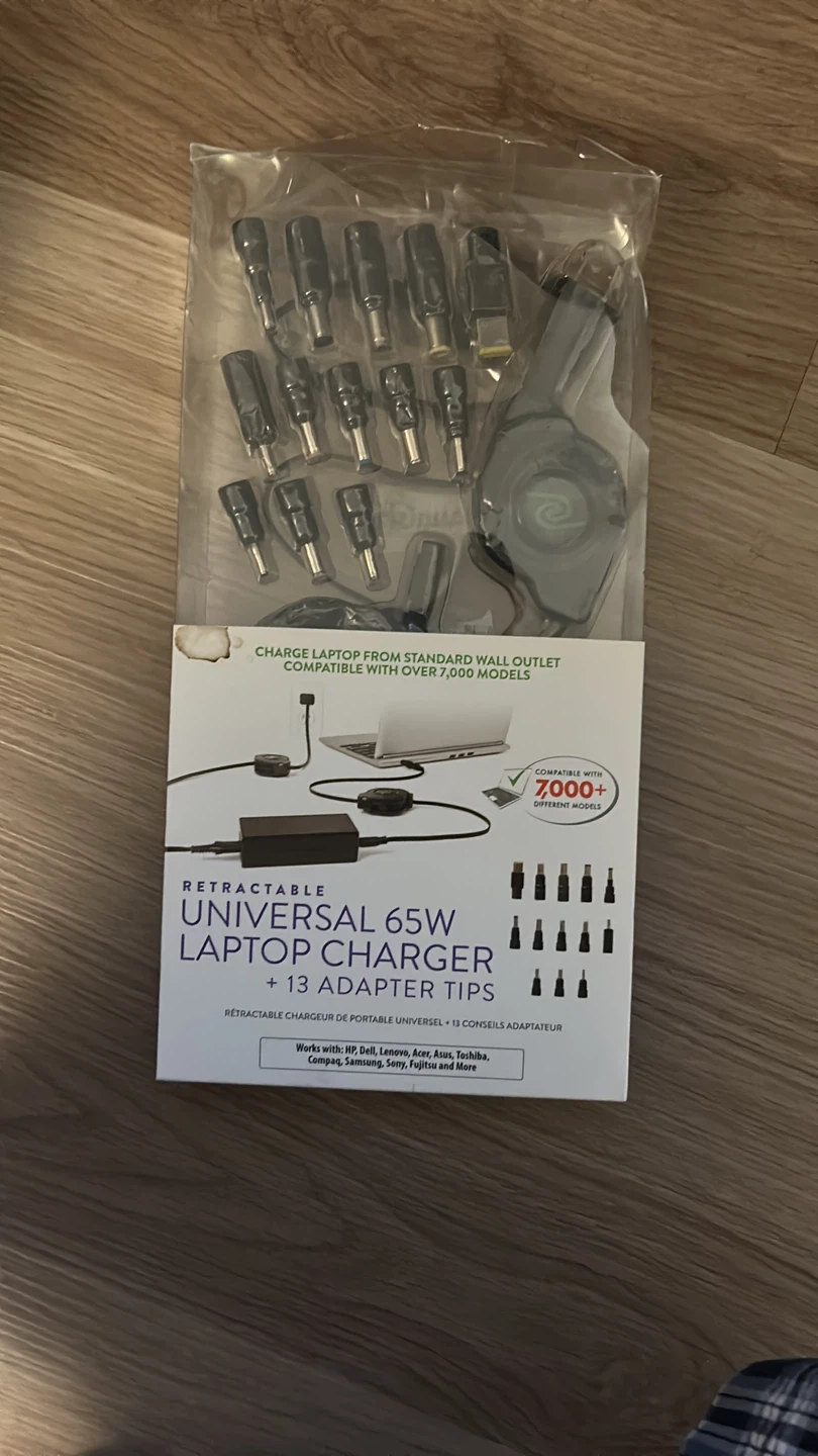 Retractable Universal 65W Laptop Charger with 13 Adapter Tips
