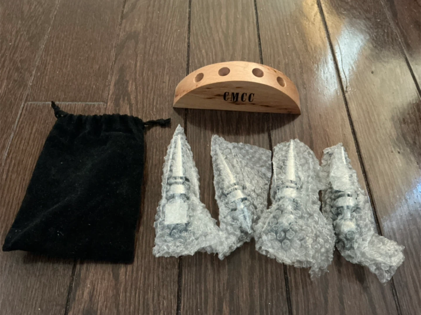 Set of 4 Decorative Wine Bottle Stoppers with Wooden Stand - photo 5