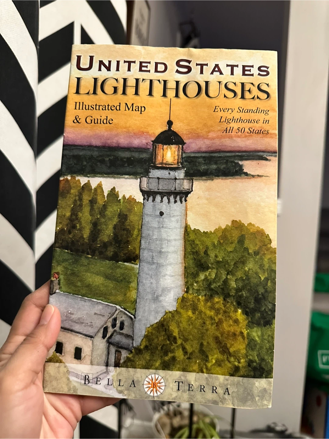 United States Lighthouses Illustrated Map & Guide - photo 5