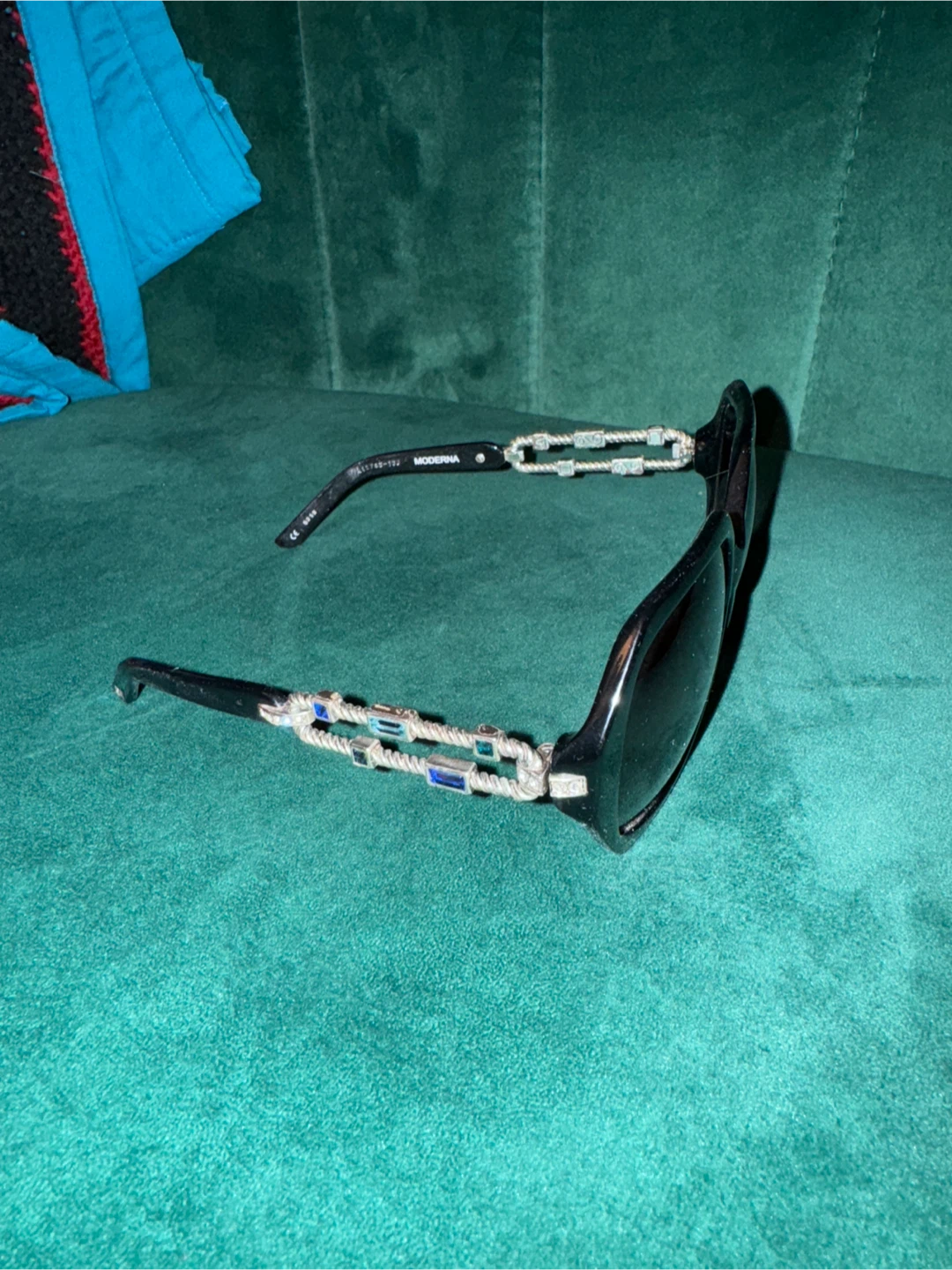 MODERNA Women's Black Rhinestone Sunglasses